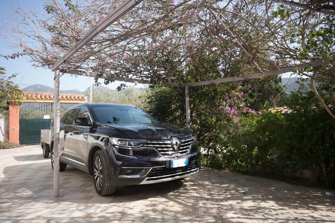 Villa Delle Dalie, Solanas, Villasimius Solanas   Solanas (Cagliari)