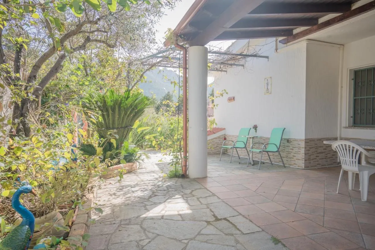 Villa Delle Dalie, Solanas, Villasimius Solanas  Italy